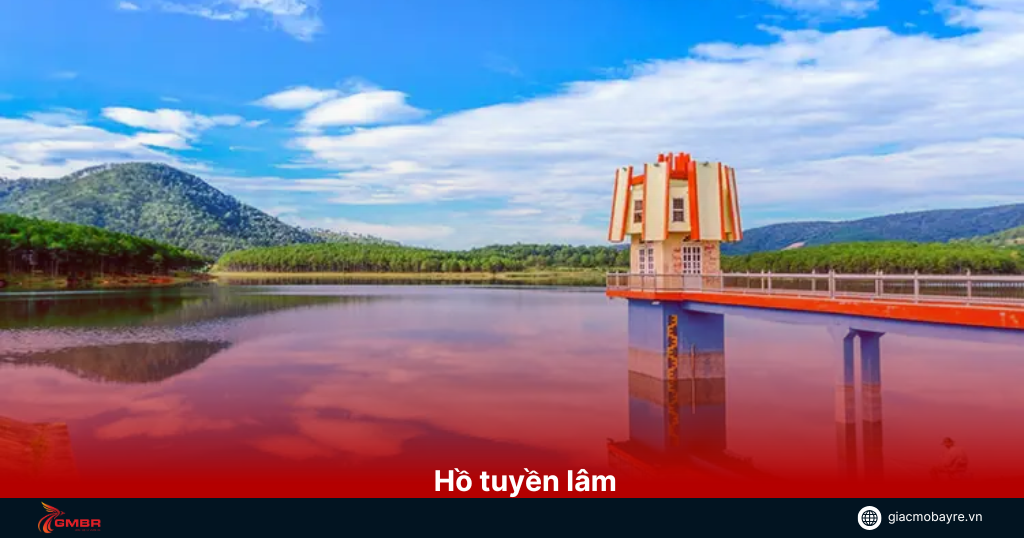 Hồ tuyền lâm ở thành phố Đà Lạt