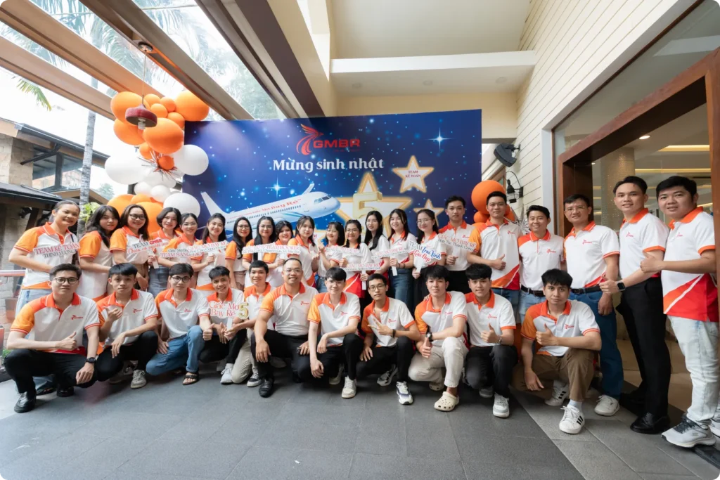 Giới thiệu 1 Đội ngũ nhân sự tại Giấc Mơ Bay Rẻ