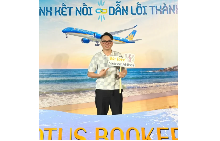 Trưởng phòng Booker Giấc Mơ Bay Rẻ đồng hành cùng Top 30 Booker xuất sắc Vietnam Airlines trong hành trình ý nghĩa 1 Anh Trần Xuân Nam Trưởng phòng Booker của GMBR - đã được vinh danh trong TOP 30 BOOKER