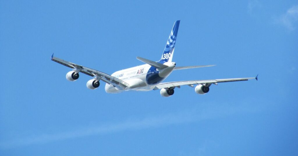 Đại lý vé máy bay tại Hòa Bình