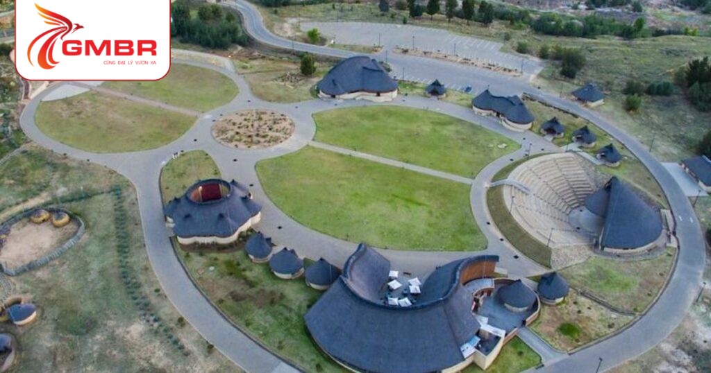 Du lịch Lesotho: Địa điểm du lịch, Lịch trình du lịch & Hãng hàng không khai thác chuyến bay từ Việt Nam đến Lesotho 3 Làng văn hóa Thaba Bosiu