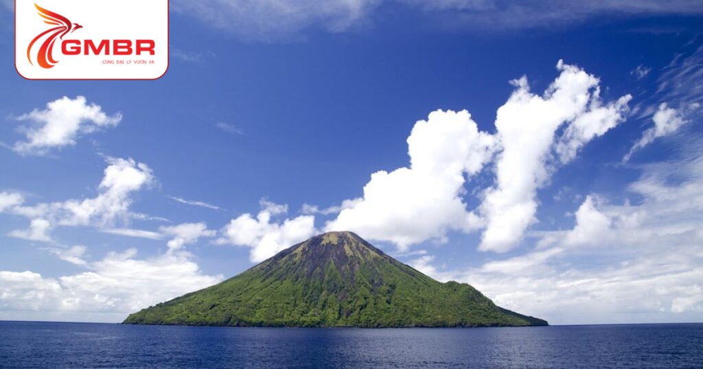 Du lịch Quần đảo Solomon: Thời điểm du lịch, Địa điểm, Lịch trình du lịch & Hãng hàng không khai thác chuyến bay đến Quần đảo Solomon từ Việt Nam 3 Núi lửa Tinakula