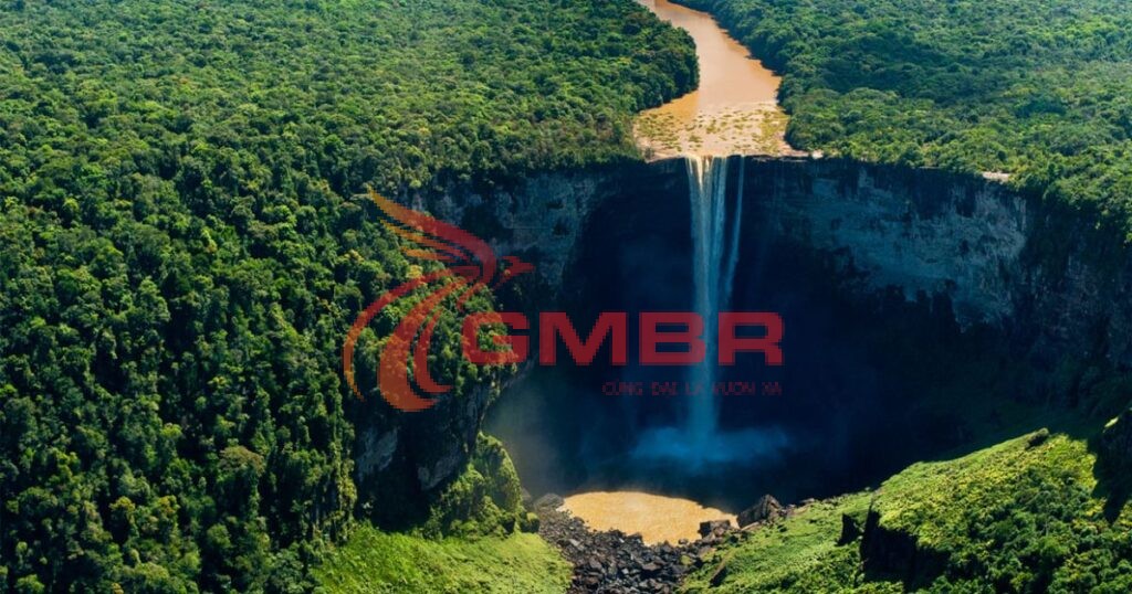 Du lịch Guyana: Địa điểm, Lịch trình du lịch & Hãng hàng không khai thác chuyến bay đến Guyana 2 Thác Kaieteur