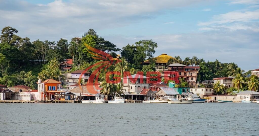 Du lịch Guatemala: Địa điểm, Lịch trình du lịch & Hãng hàng không khai thác chuyến bay đến Guatemala 3 Thị trấn Livingston