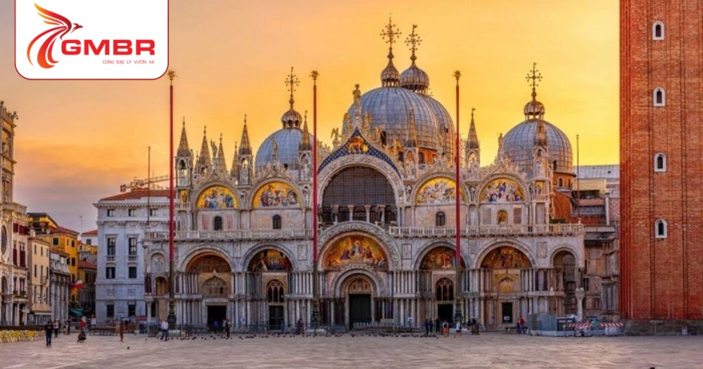 Du lịch San Marino: Thời điểm du lịch, Địa điểm, Lịch trình du lịch & Hãng hàng không khai thác bay đến San Marino từ Việt Nam 3 Vương cung thánh đường San Marino